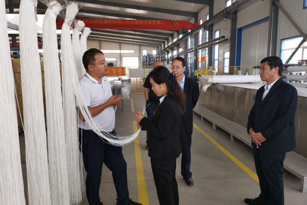 陜西航天建設(shè)集團(tuán)有限公司總經(jīng)理、黨委副書記謝明娟率隊(duì)赴遼寧一諾環(huán)保產(chǎn)業(yè)集團(tuán)開(kāi)展考察調(diào)研工作 陜西航天建設(shè)集團(tuán)有限公司總經(jīng)理、黨委副書記謝明娟率隊(duì)赴遼寧一諾環(huán)保產(chǎn)業(yè)集團(tuán)開(kāi)展考察調(diào)研工作